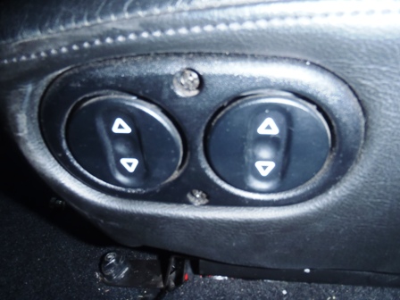 �����e�i���X